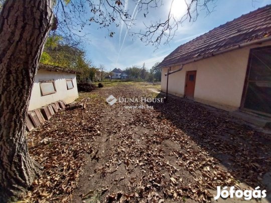 1811 nm-es telek eladó Szeged