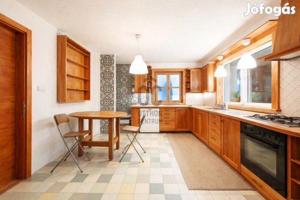 183 nm-es ház eladó Bodajk