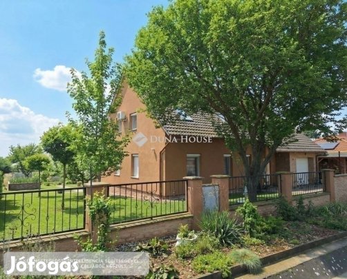 183 nm-es ház eladó Kozármisleny