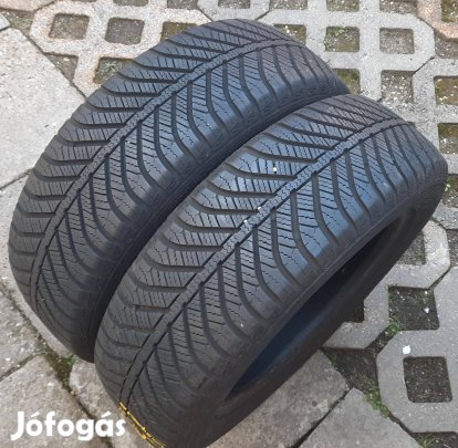 185/60 R15 Goodyear Négyévszakos gumik