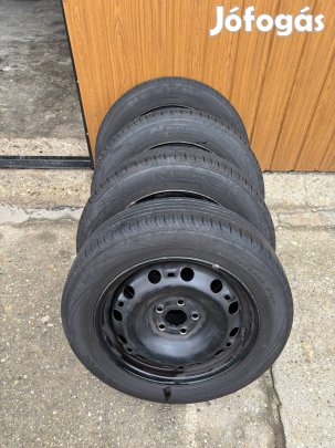 185/60 R15 nyárigumi lemezfelnin
