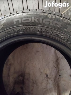 185/60r15 téli gumi garnitura