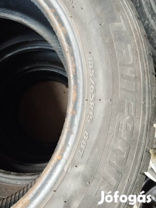 185/65 R15 Nyári gumi Laufenn Németországból 6 mm-es .