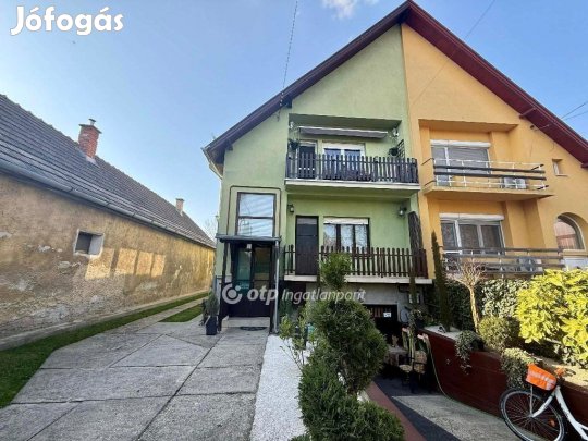 185 nm-es ház eladó Dunaharaszti