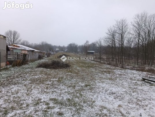 1877 nm-es telek eladó Gödöllő