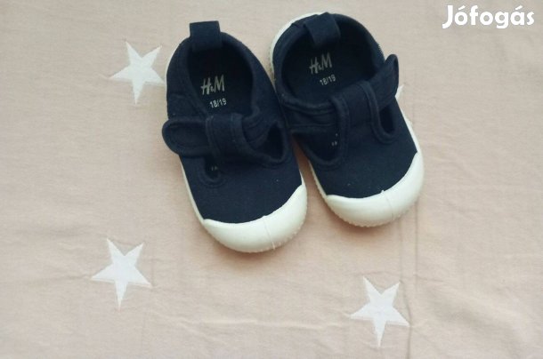 18-19-es H&M-es Kisfiú vászoncipő