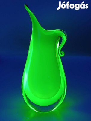 18cm magas Flavio Poli Murano uránium üveg váza uránüveg Sommerso