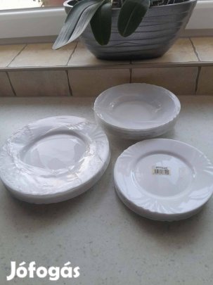 18dbos tányérkészlet