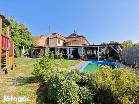 18szoba - 15fürdőszoba - Befektetés, vállalkozás, otthon!