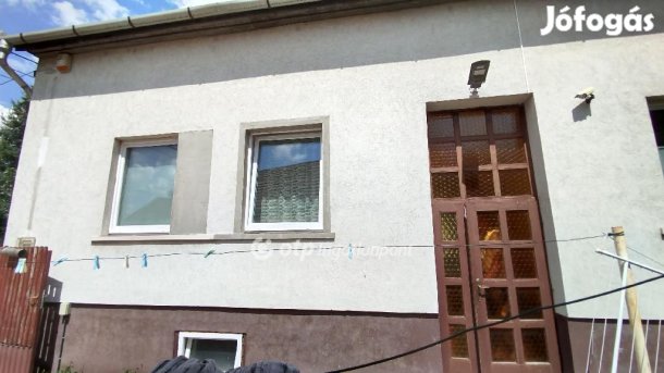 190 nm-es ház eladó Jászberény