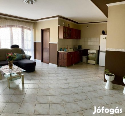 190 nm-es ház eladó Zalaegerszeg