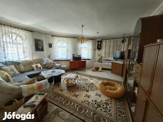 191 nm-es ház eladó Kunmadaras