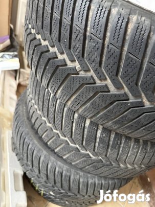 195/50 R15 Vredestein téli gumi felnin