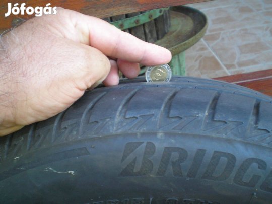 195/55 R15 Bridgestone nyári gumi garnitúra eladó