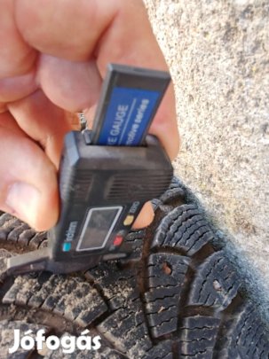 195/65 R15 Hakkapeliitta szöges téli gumi garnitúra