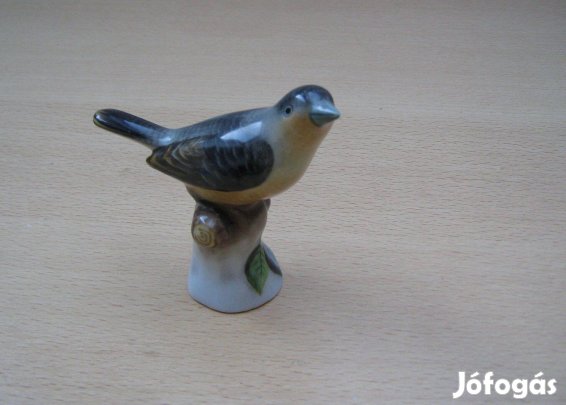 1960 - 1970 évekből való,Herendi pinty eladó