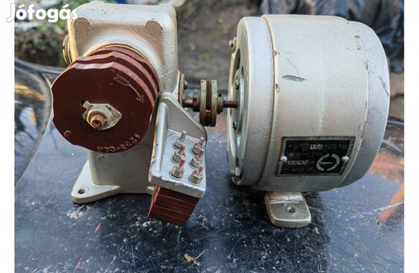 1964-es retro 110v-os villanymotor derékszög hajtással