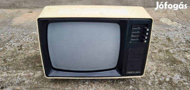 1988 - Világos Junoszty / Junoszt szovjet kis TV