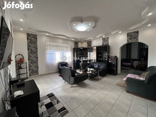 198 nm-es ház eladó Bácsbokod