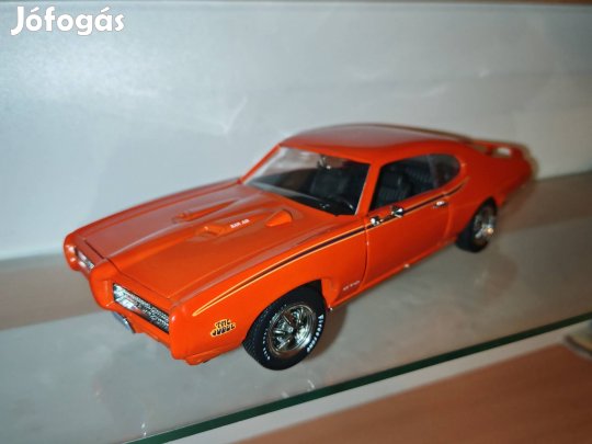 1:18 1/18 Ertl Pontiac GTO Judge modellautó