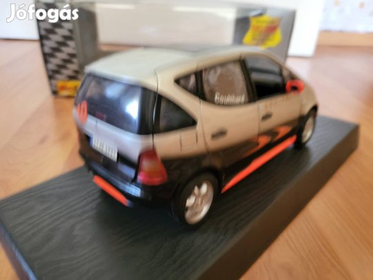 Maquette Maisto 1/18 - Mercedes-Benz Classe A - Design F1 - Occasion En Boîte