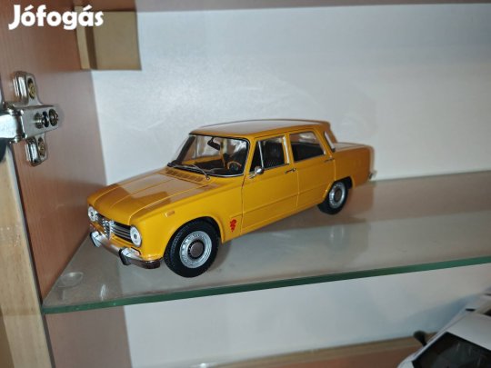 1:18 1/18 Minichamps Alfa Romeo Giulia 1300 modellautó