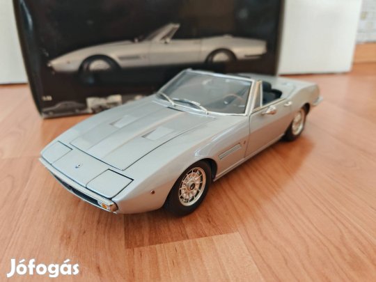 1:18 1/18 Minichamps Maserati Ghibli Spyder 1970 modellautó