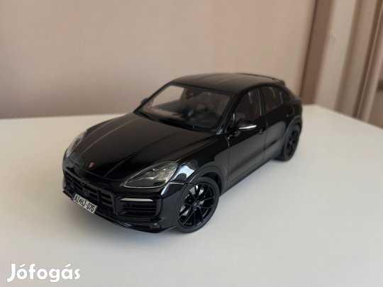 1:18 1/18 Porsche Cayanne turbo S coupe