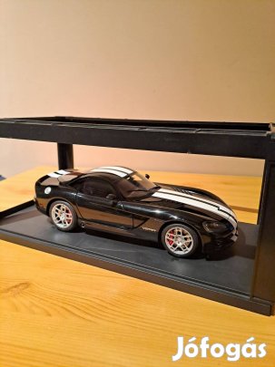 1:18 Autoart Dodge Viper SRT-10 Coupe modell