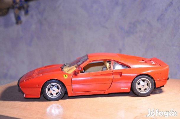 1:18 Burago Ferrari GTO 1984 Modell autó