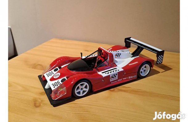 1:18 Hot Wheels Ferrari 333P modell