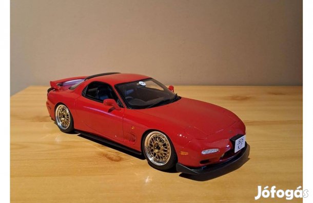 1:18 Ottomobile Mazda RX7 modell