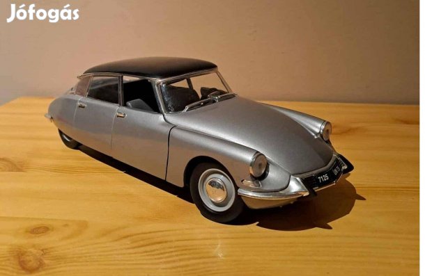1:18 Solido Citroen DS19 modell