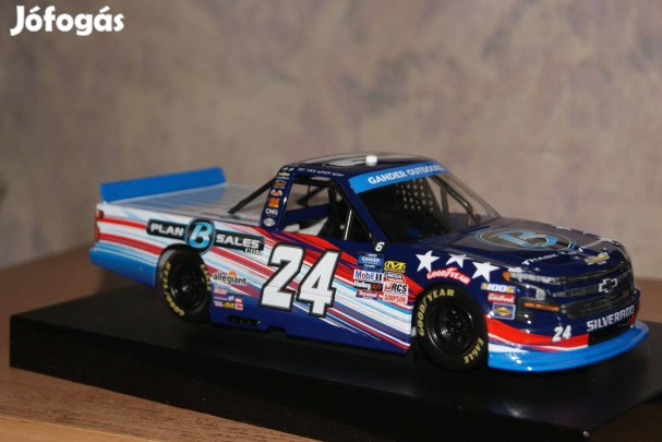1:24 NASCAR Truck Series Modellek 4db Lionel Racing