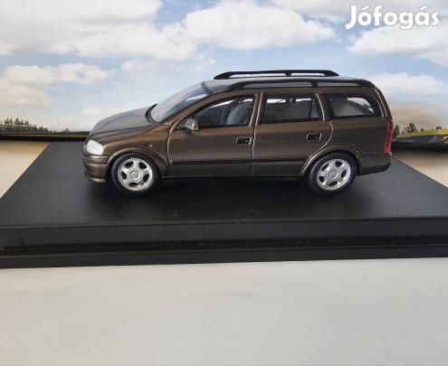 1:43  1/43 opel Astra G kombi modell