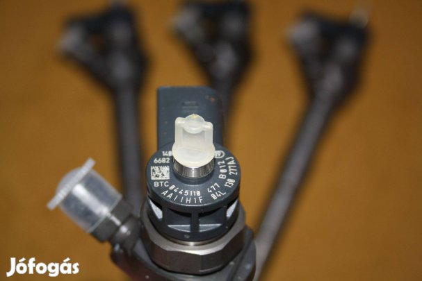 1.6 TDI porlasztó 04L130277G 0445110476 04L130277AJ 0445110477