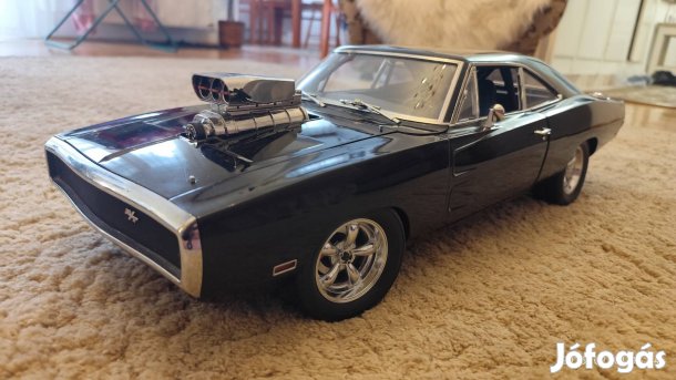 1:8 Deagusztini Dodge 