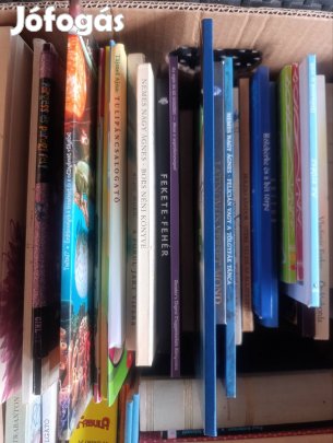 1 banános doboz könyv