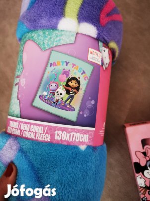 1 db gabi baba, 1 db takaró, 1 db karkötő készítő. új! 