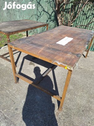 1 db vas asztal satu pad munkaasztal