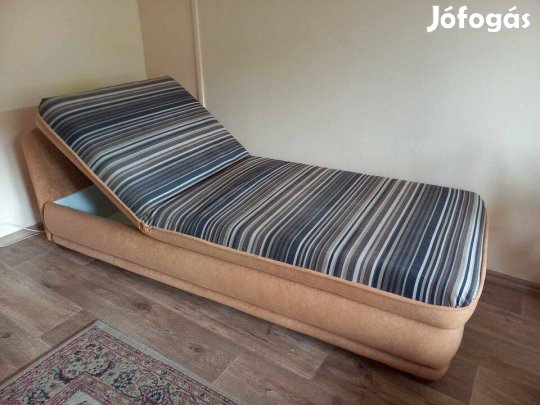 1 személyes ágyneműtartós heverő