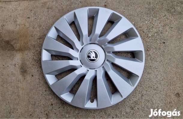 1db 16" Skoda gyári dísztárcsa