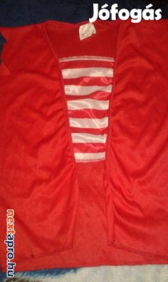 1x viselt kalóz jelmez