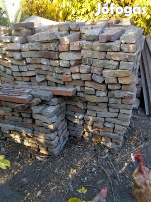 2000 db kisméretű tégla