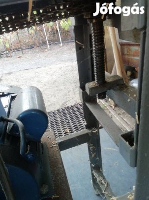 200-as. 2 késés faipari kombinált gyalugép eladó. 