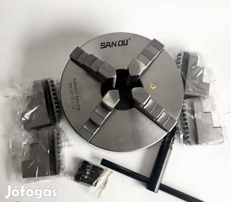 200 mm-es 4 pofás eszterga tokmány fordított pofákkal és kulccsal