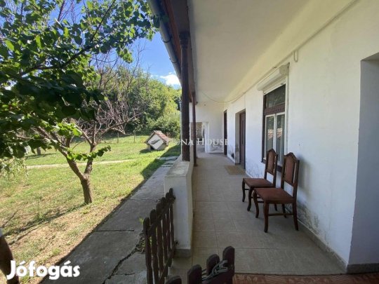 200 nm-es ház eladó Kéty