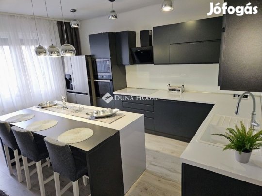 200 nm-es ház eladó Szigethalom