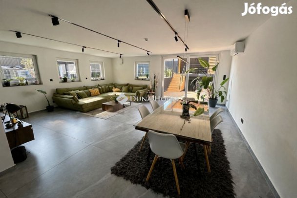 200 nm-es ház eladó Tiszakécske