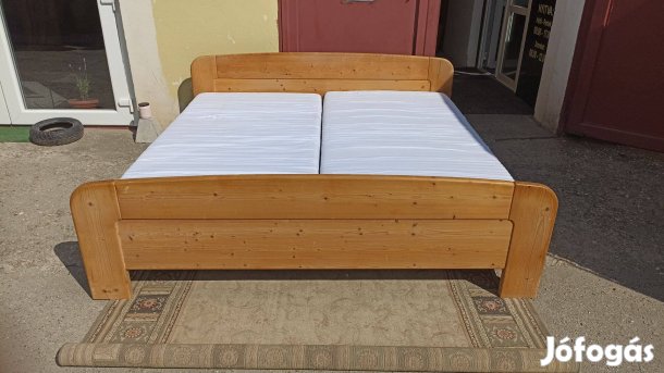 200x200-as natúr fenyő ágy eladó